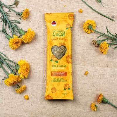 Burgess Excel Forage & Feast Hay Bar with Marigold – High Fibre Treat for Rabbits & Guinea Pigs