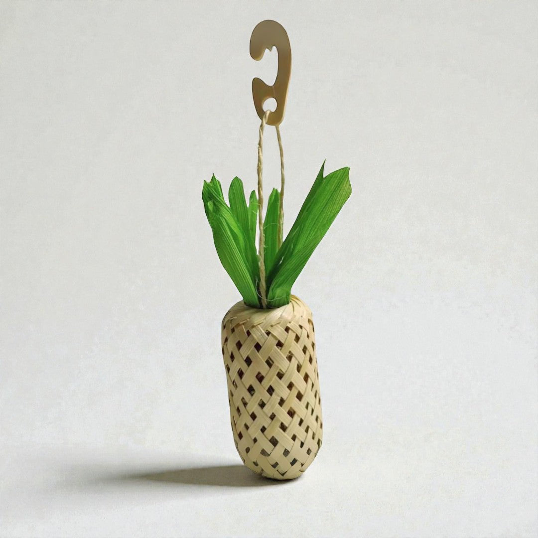 Ozzy Pets Pineapple Dangler